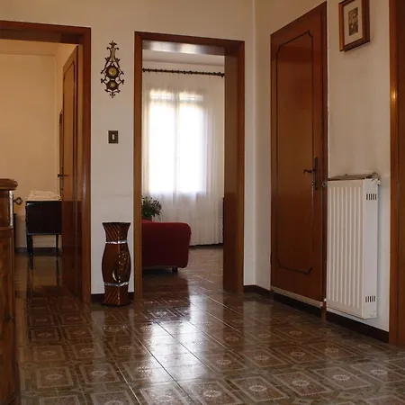 2978b * Venice